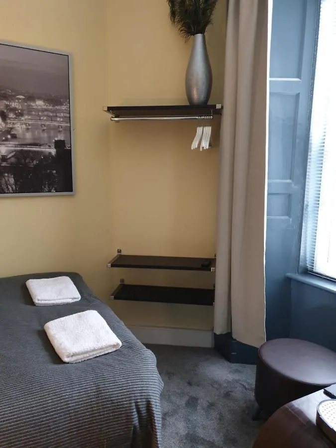 Pensionat Frederick Douglass - Rooms In The City Edinburg