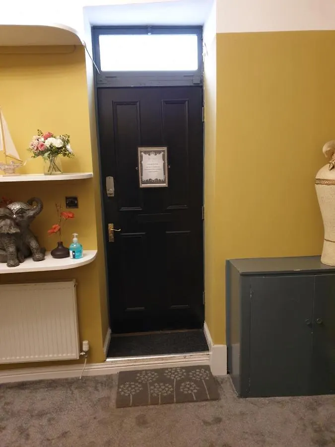 Frederick Douglass - Rooms In The City Edinburg Pensionat