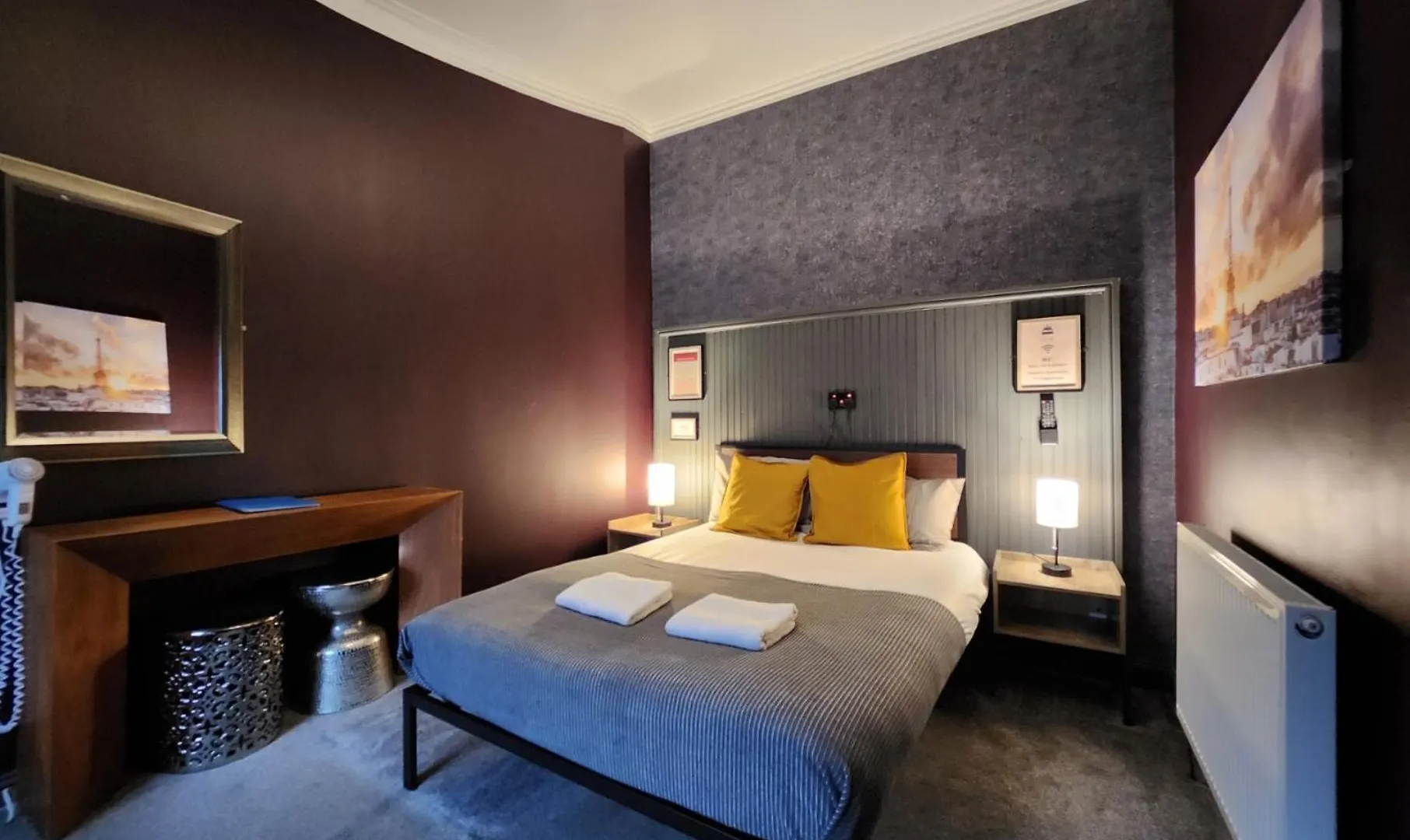 Frederick Douglass - Rooms In The City Edinburg Pensionat
